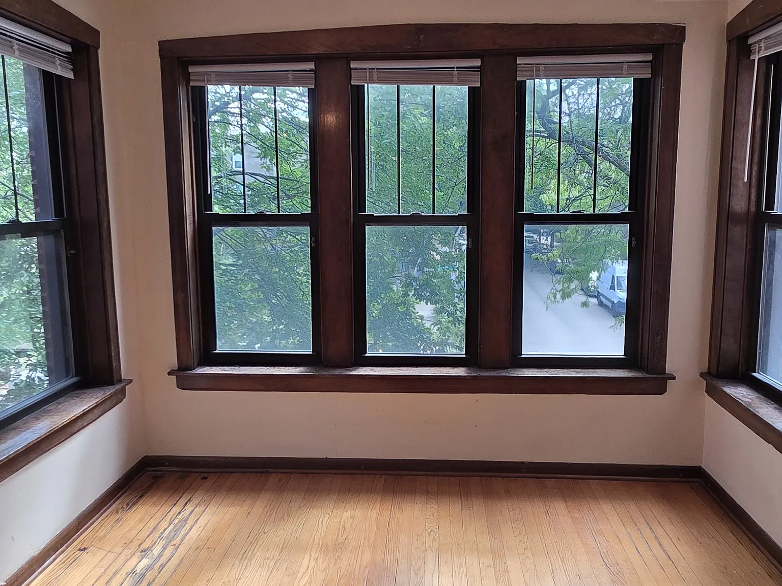 2 bed, $1,600 — Photo 4