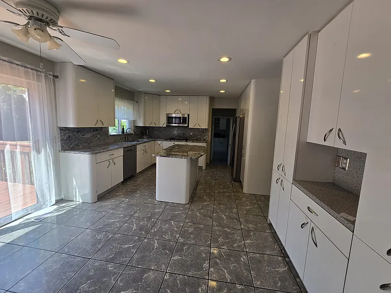 6924 Cottonwood Knl — Photo 13