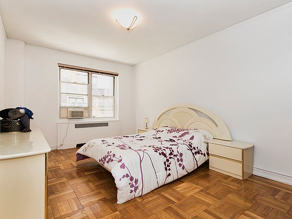 5th image of 29 W 64th St APT 2C