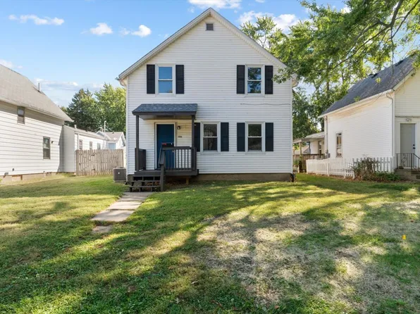 1186 24th St, Moline, IL 61265