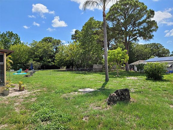 3rd image of 4645 Pan American Blvd