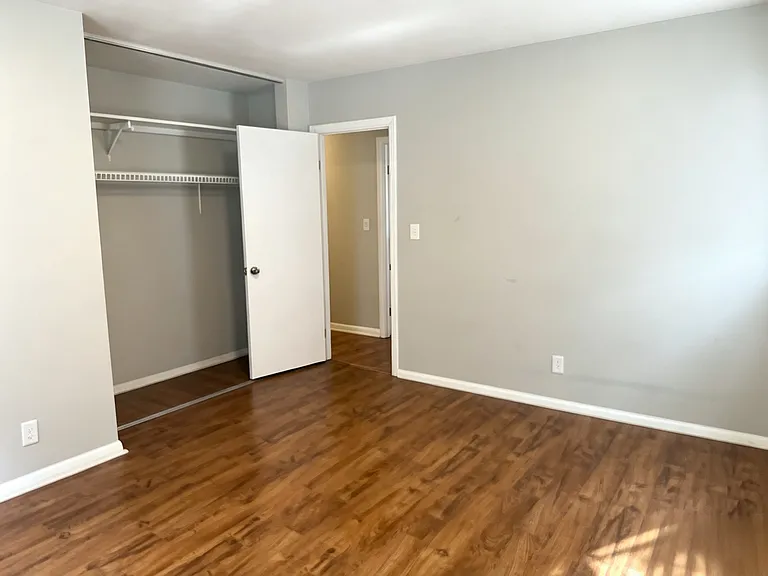 924 Princess Dr — Photo 7