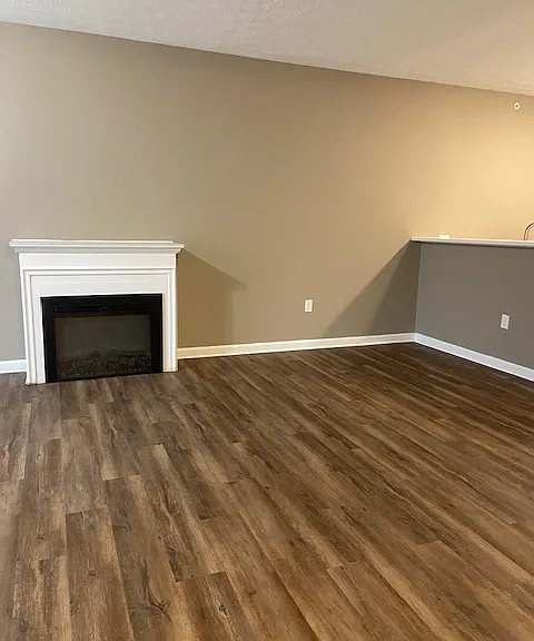 Summit Place Apartments — Photo 10