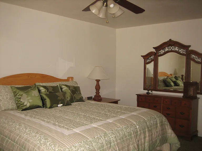 E Thunderbird Rd — Photo 7