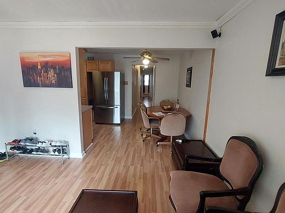 4th image of 10960 Templeton Dr
