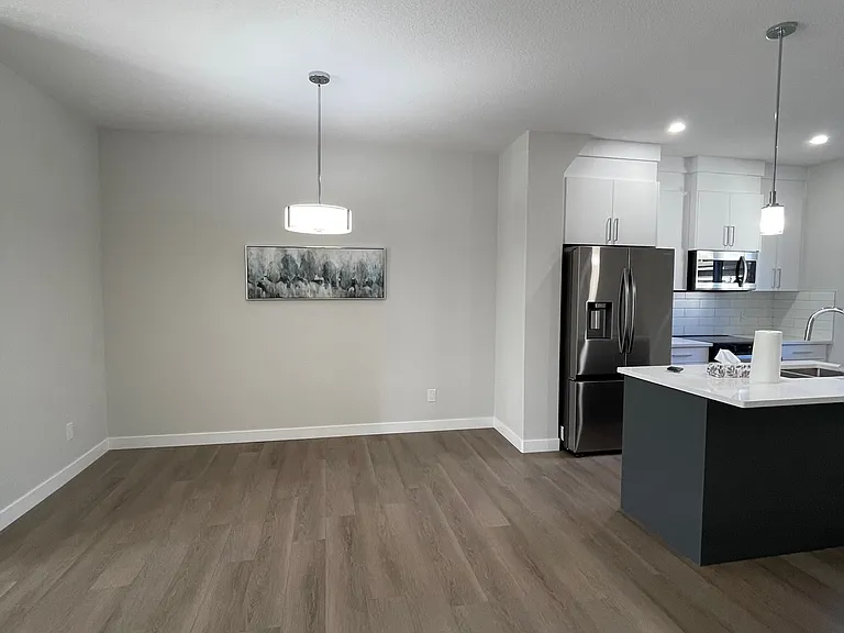 120 Bluff Cv — Photo 11