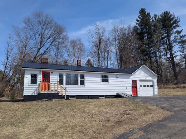 60 Liscomb Circle, Gilford, NH 03249