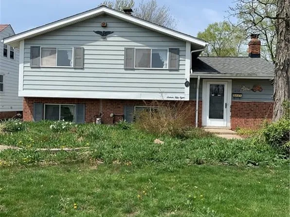 1658 Roselawn Rd, Mayfield Heights, OH 44124