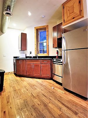 2nd image of 645 Willoughby Ave APT 3L