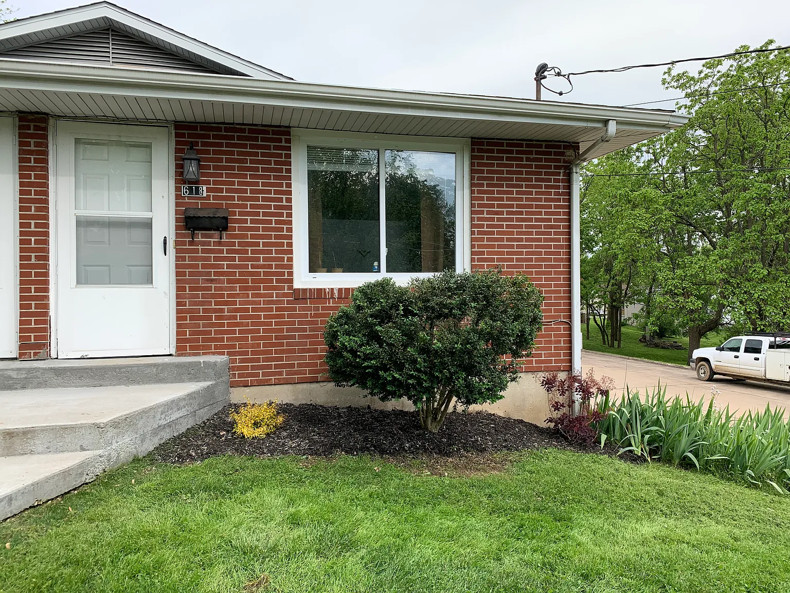 1 bed, 700 sqft, $900 — Photo 1