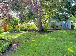 1715 11th St, Anacortes, WA