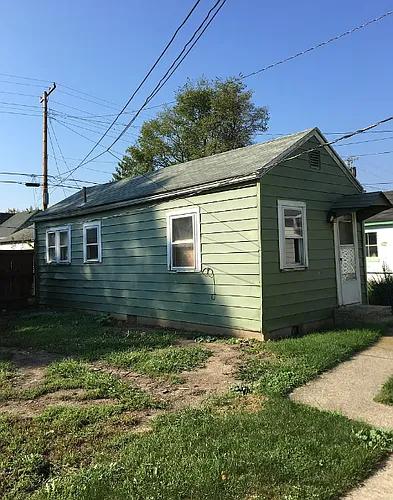 721 1/2 E Willard St Photo 1