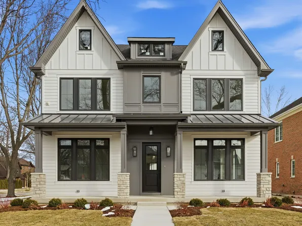 135 Elmore St, Park Ridge, IL 60068