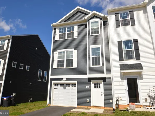 320 Avon Dr, Red Lion, PA 17356