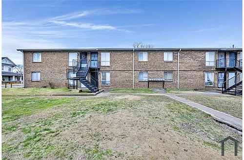 2012 Avenue H Photo 1