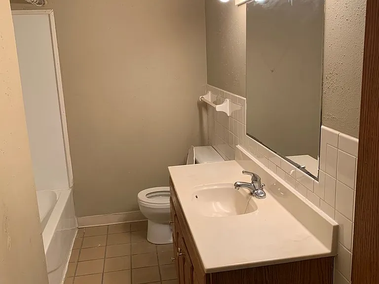 College Park Apartments — Photo 118