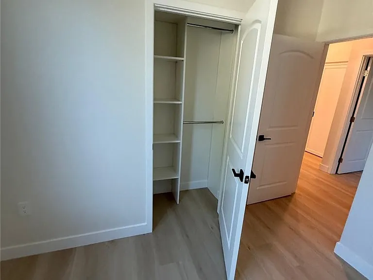 8603 Delco Ave — Photo 33