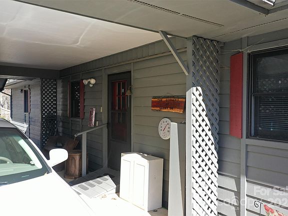4th image of 431 Cedarwood Dr