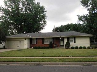 5523 SW 25th St, Topeka, KS 66614