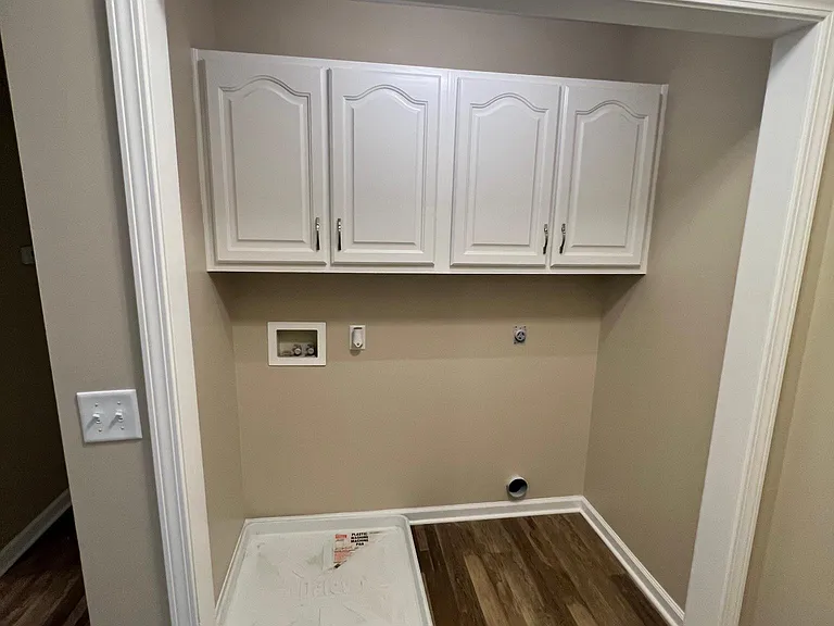 638 Eugene Ct — Photo 20