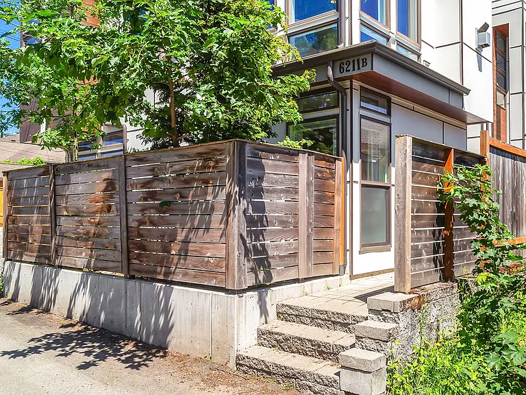 6211 9th Ave NE #B — Photo 30
