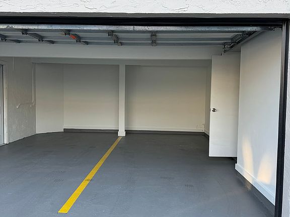 4th image of 801 W Tiffany Dr APT 1