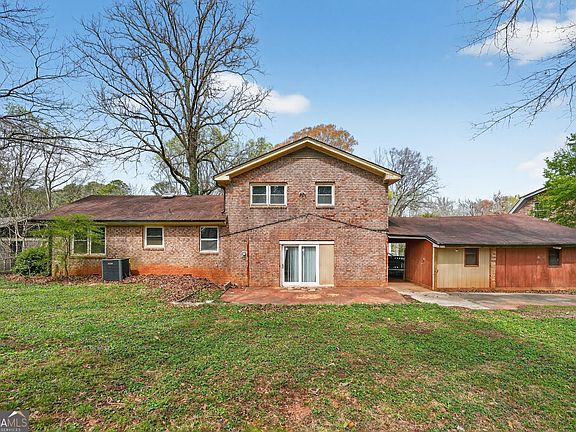 4th image of 4491 Dorset Cir