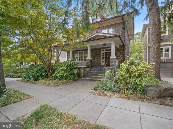 2946 Macomb St NW, Washington, DC 20008