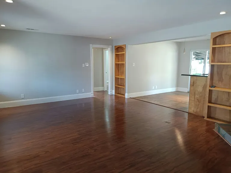 1313 Casa Vale Dr — Photo 5