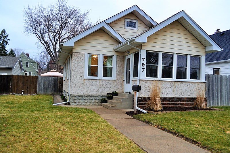 1st image of 797 Sherwood Ave