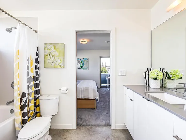 4038 California Ave SW — Photo 14