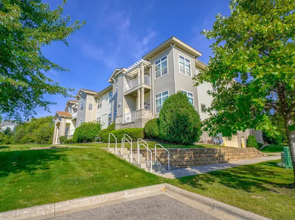 1244 County Road D E Unit 105, Maplewood, MN 55109