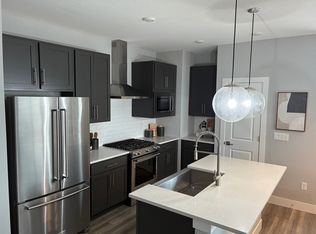 304 N Geneva St, Aurora, CO 80010