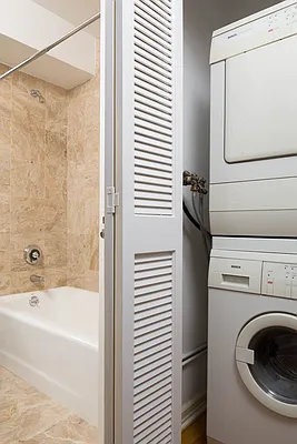 Rented by Nooklyn NYC LLC | media 18