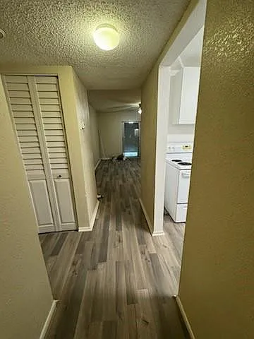 4384 NW 9th Ave #20-2F — Photo 10