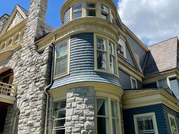 154 Academy St APT 3