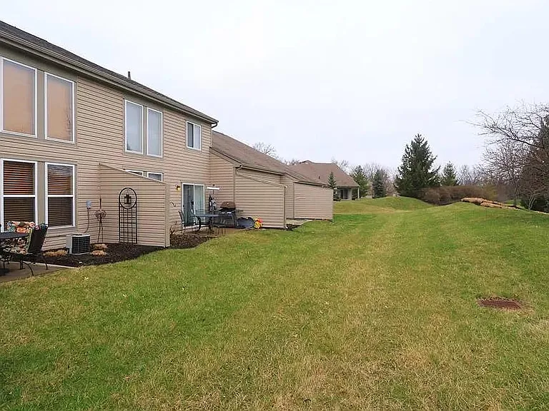 5602 Waterside Dr — Photo 24