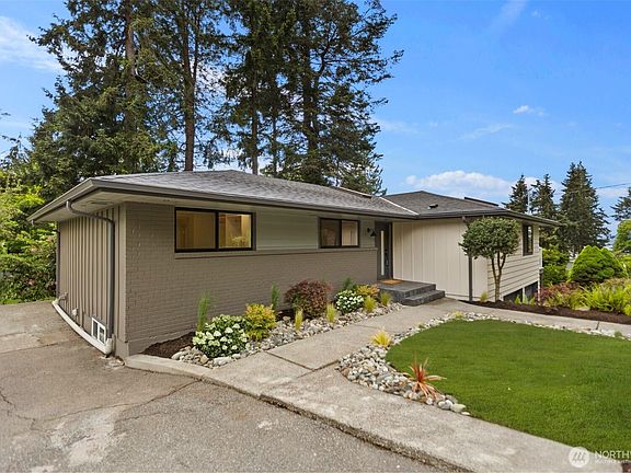 4th image of 16858 76th Avenue W