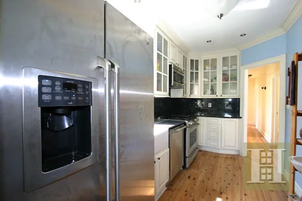 Rented by Halstead Real Estate | media 15