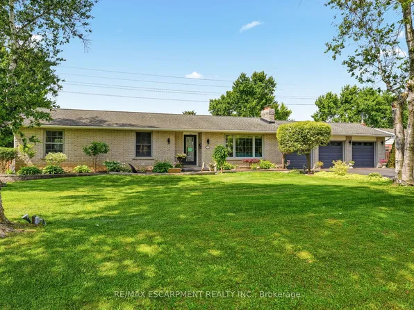 18 Fireside Dr, Hamilton, ON L8N 2Z7