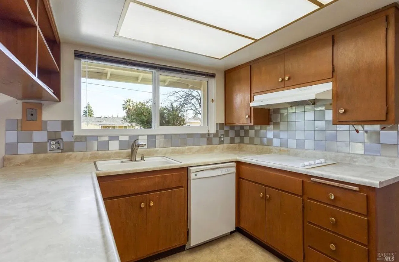 2 bed, 1152 sqft, $1,200 — Photo 4