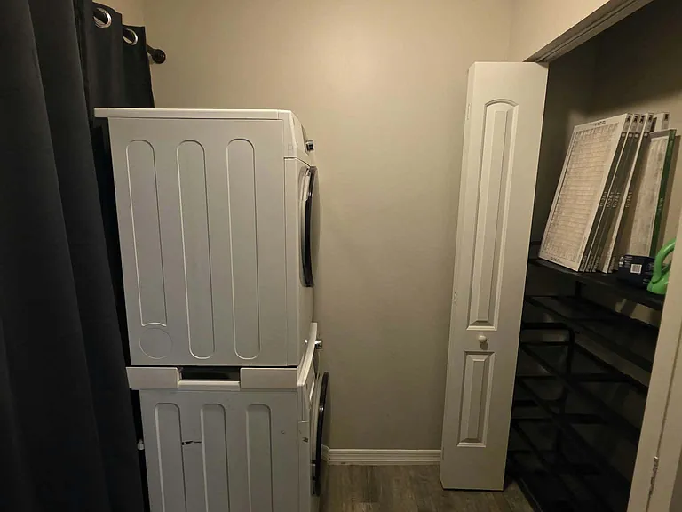 Pine Glen Cir — Photo 14