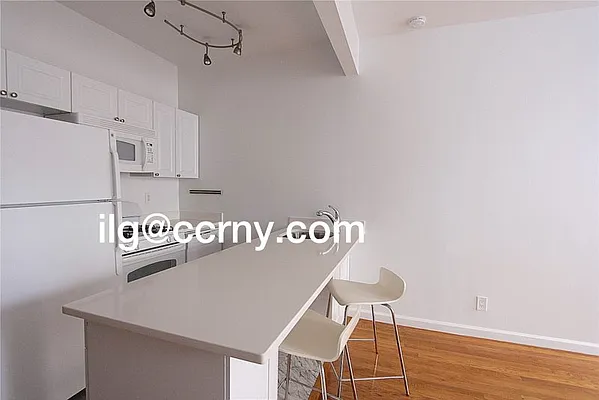 Rented by City Connections Realty | media 17