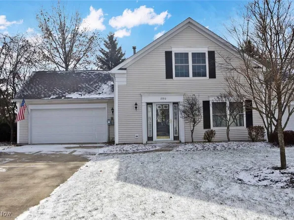 1880 Hamden Ln, Stow, OH 44224