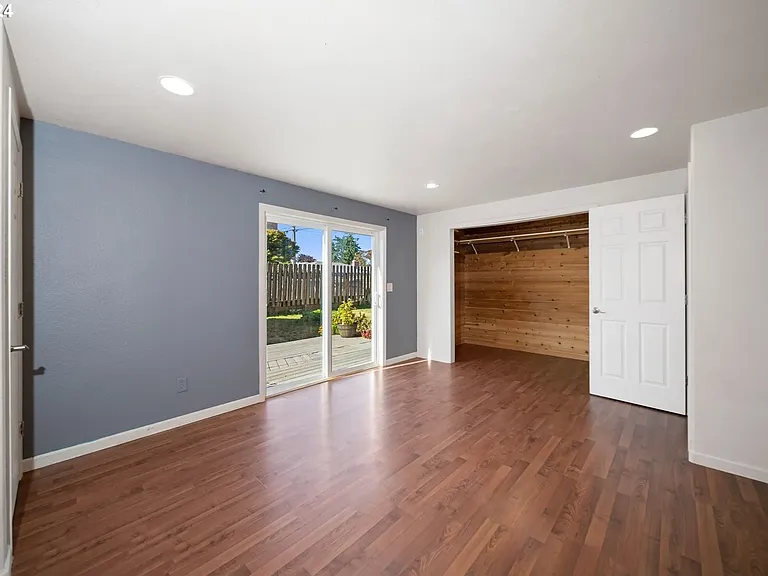 1694 Lincoln St — Photo 16