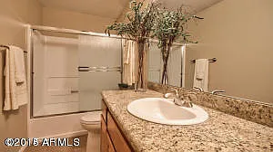 1 bed, 1.0 bath, 693 sqft, $1,600 — Photo 4