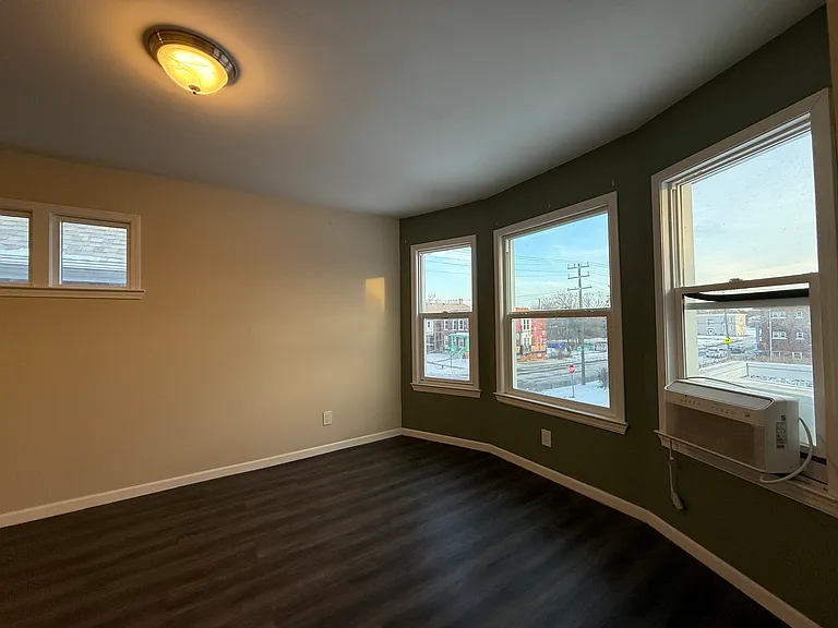 349 Westminster St — Photo 7