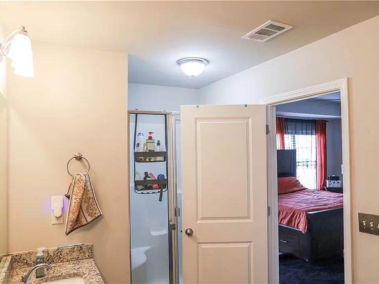 402 Mulberry Row SE — Photo 15