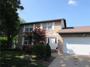 924 Hunter Chaise Dr, Wentzville, MO