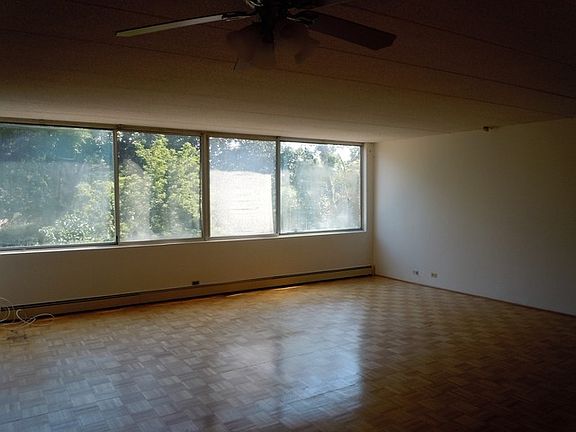 3rd image of 630 Vernon Ave